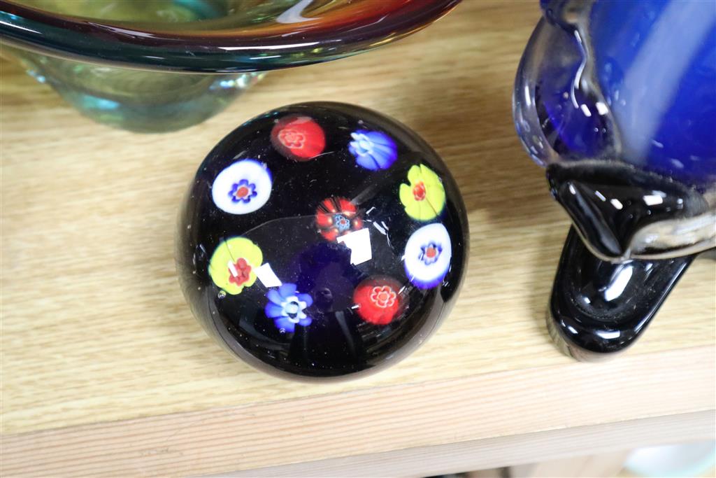 Five items of Art glass, including a clown flask and stopper,